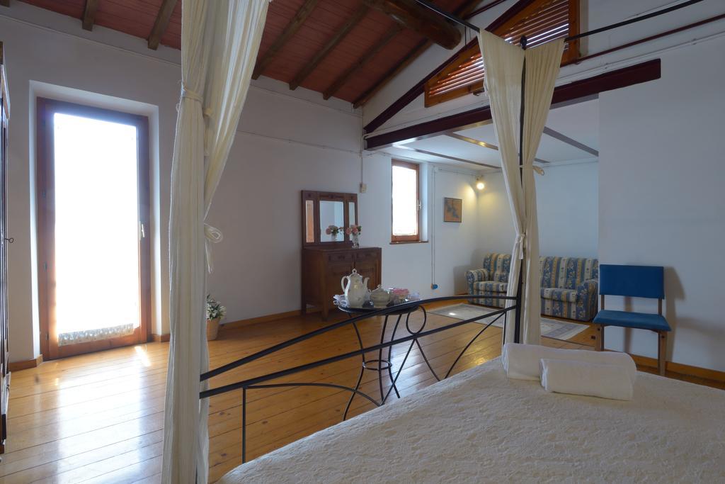 Agriturismo Borgo Del Papa Badia  Ngoại thất bức ảnh