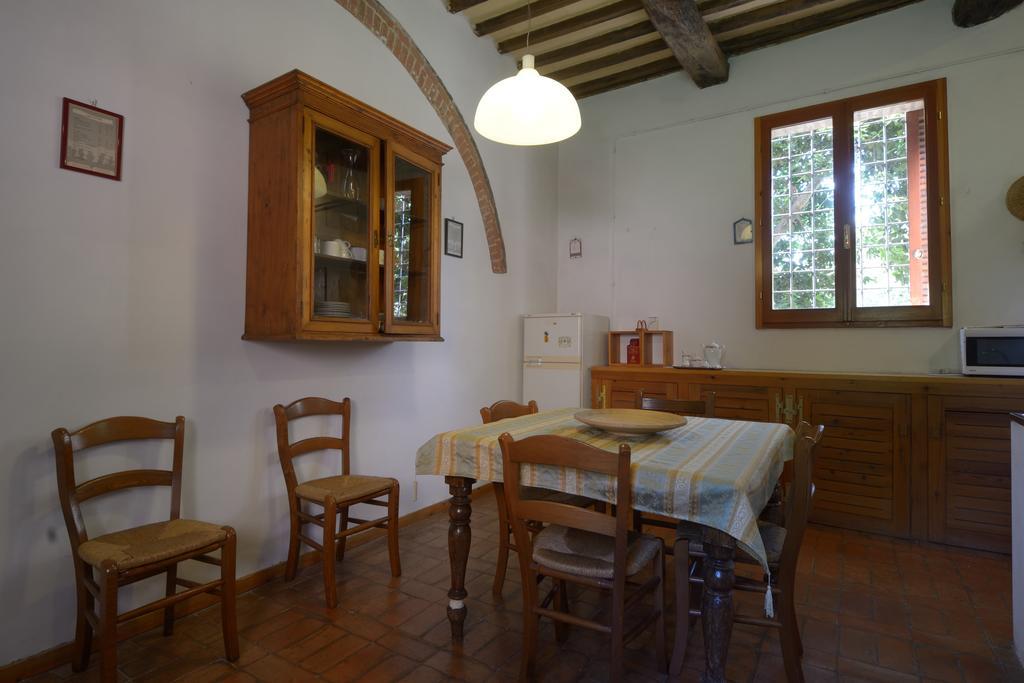 Agriturismo Borgo Del Papa Badia  Ngoại thất bức ảnh