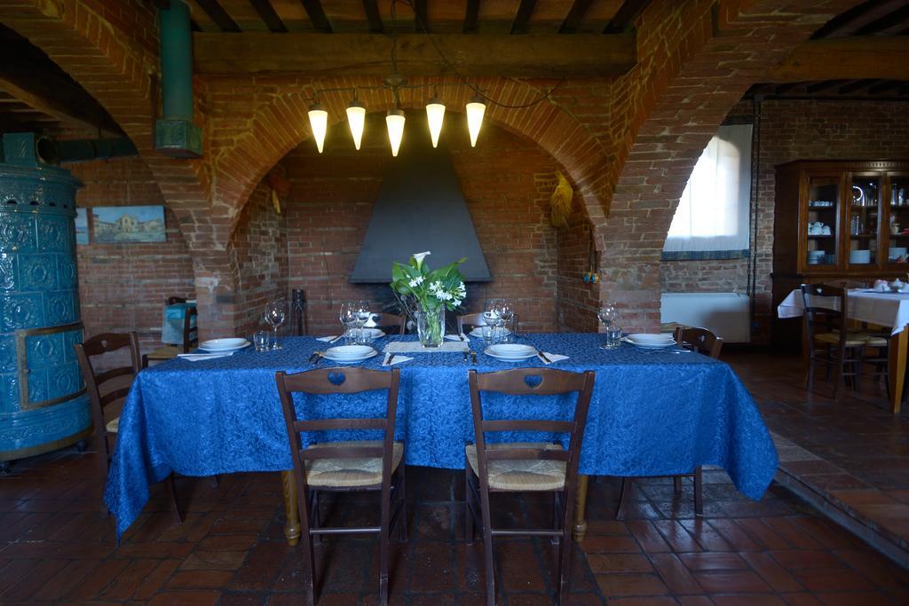 Agriturismo Borgo Del Papa Badia  Ngoại thất bức ảnh