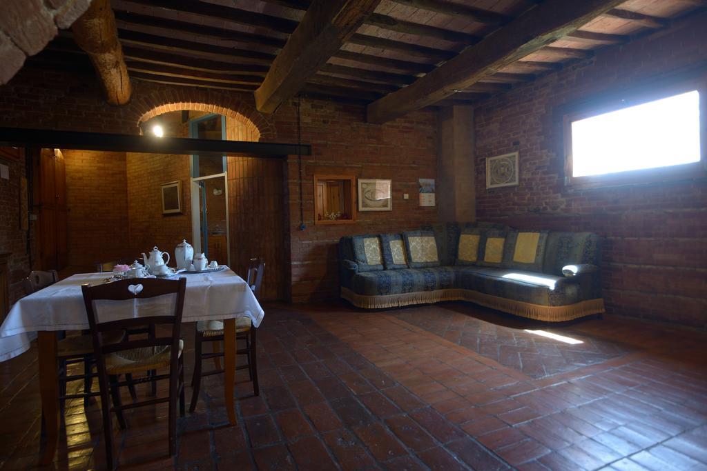 Agriturismo Borgo Del Papa Badia  Ngoại thất bức ảnh