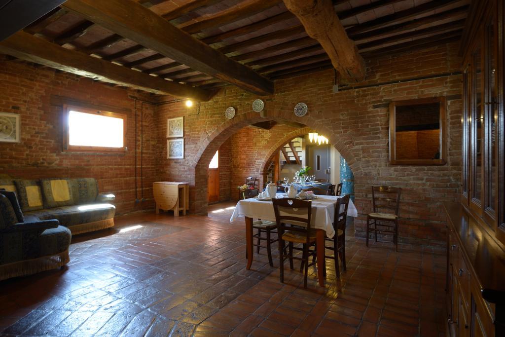 Agriturismo Borgo Del Papa Badia  Ngoại thất bức ảnh