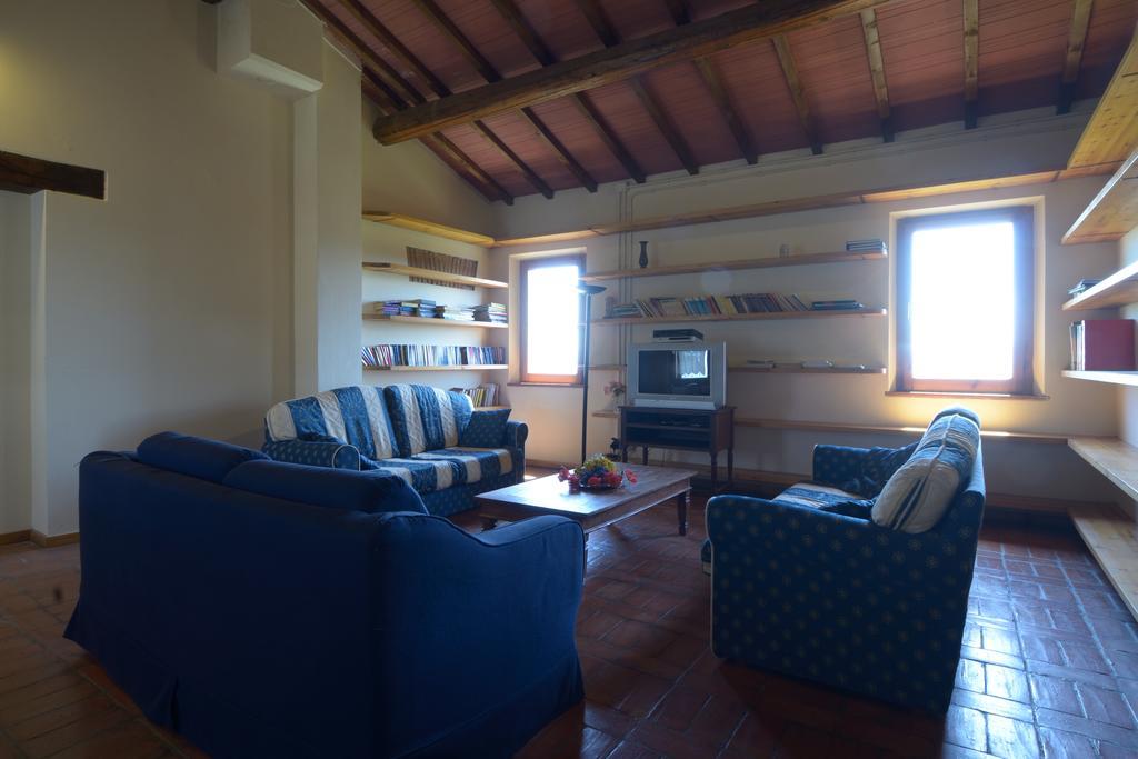Agriturismo Borgo Del Papa Badia  Ngoại thất bức ảnh